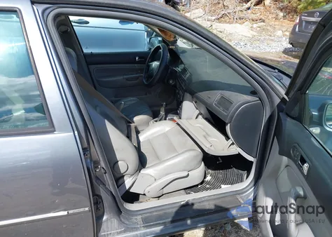 2004 Volkswagen Jetta Gls Tdi from USA, damaged, VIN 3VWSR69M54M086428